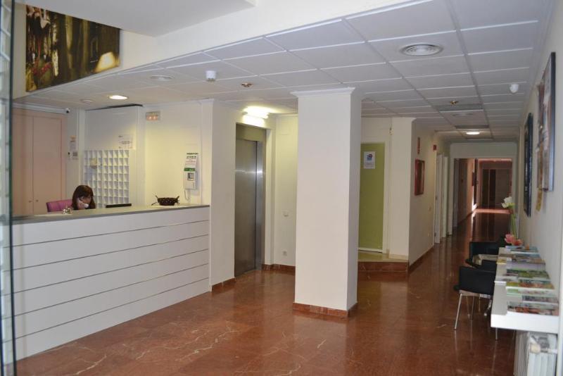 Residencia Universitaria San Agustin Барселона Екстериор снимка