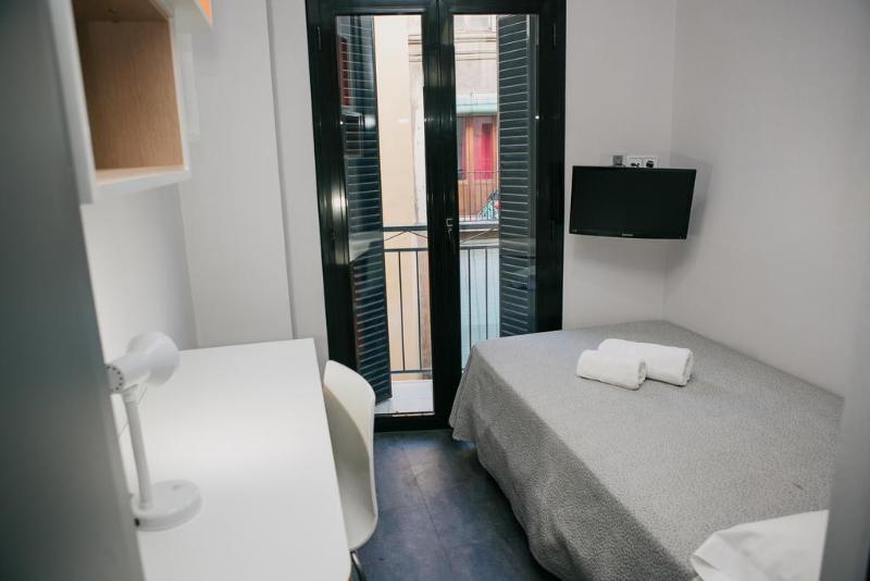 Residencia Universitaria San Agustin Барселона Екстериор снимка